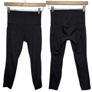 Athleta Salutation 7/8 Tight Size XS Petite Leggings Gray Pockets